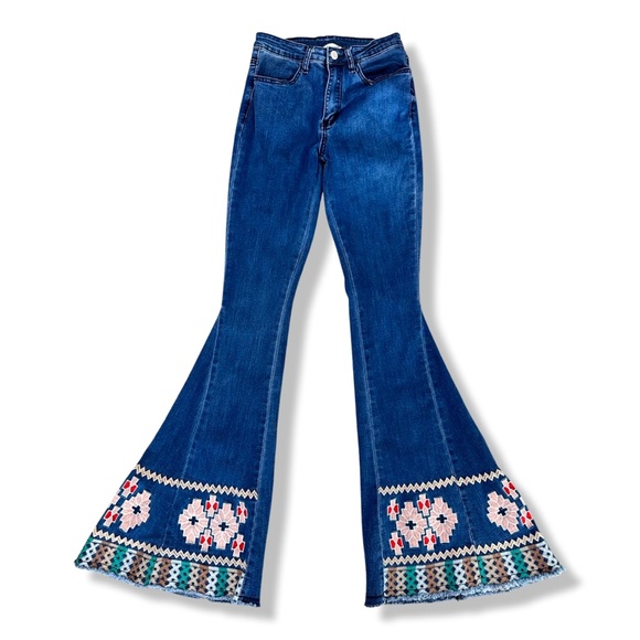 Saints & Hearts Bell Tribal Flare Embroidered Jeans - Picture 1 of 8